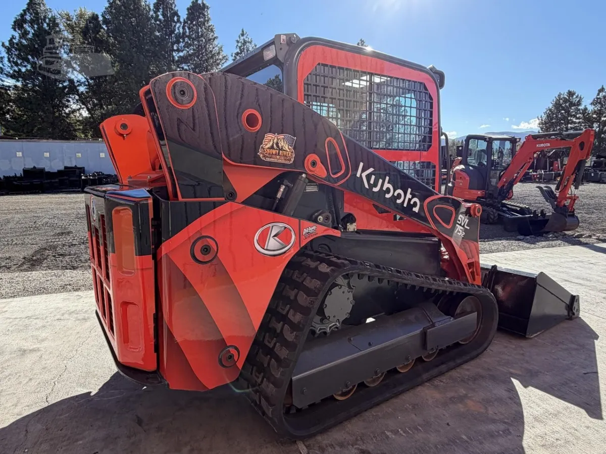 2022 Kubota SVL75-2 Track Loaders for sale in Cle Elum, WA - listing photo 3 of 10