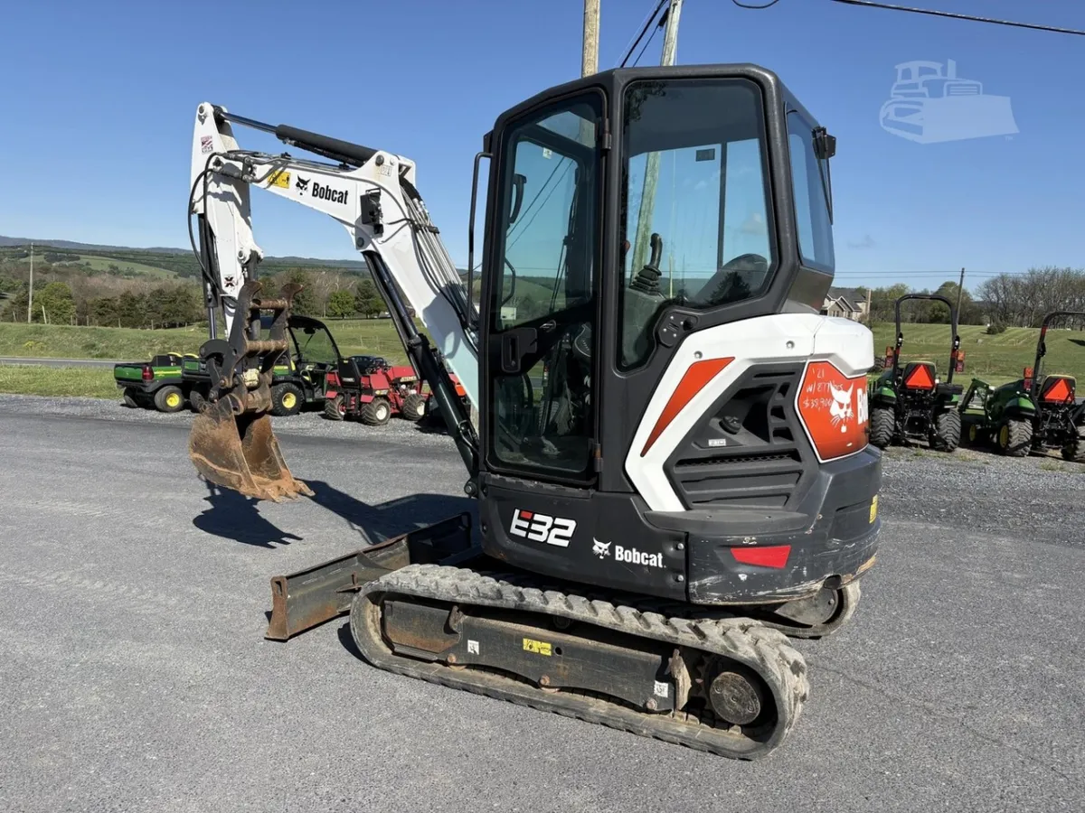 2021 Bobcat E32i Excavators for sale in Linville, VA - listing photo 4 of 8