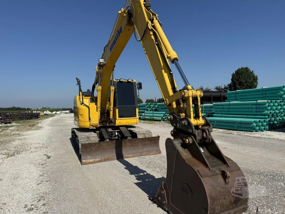 2022 Komatsu PC138USLC-11 Excavators for sale in Mount Sterling, IL - listing photo 3 of 8