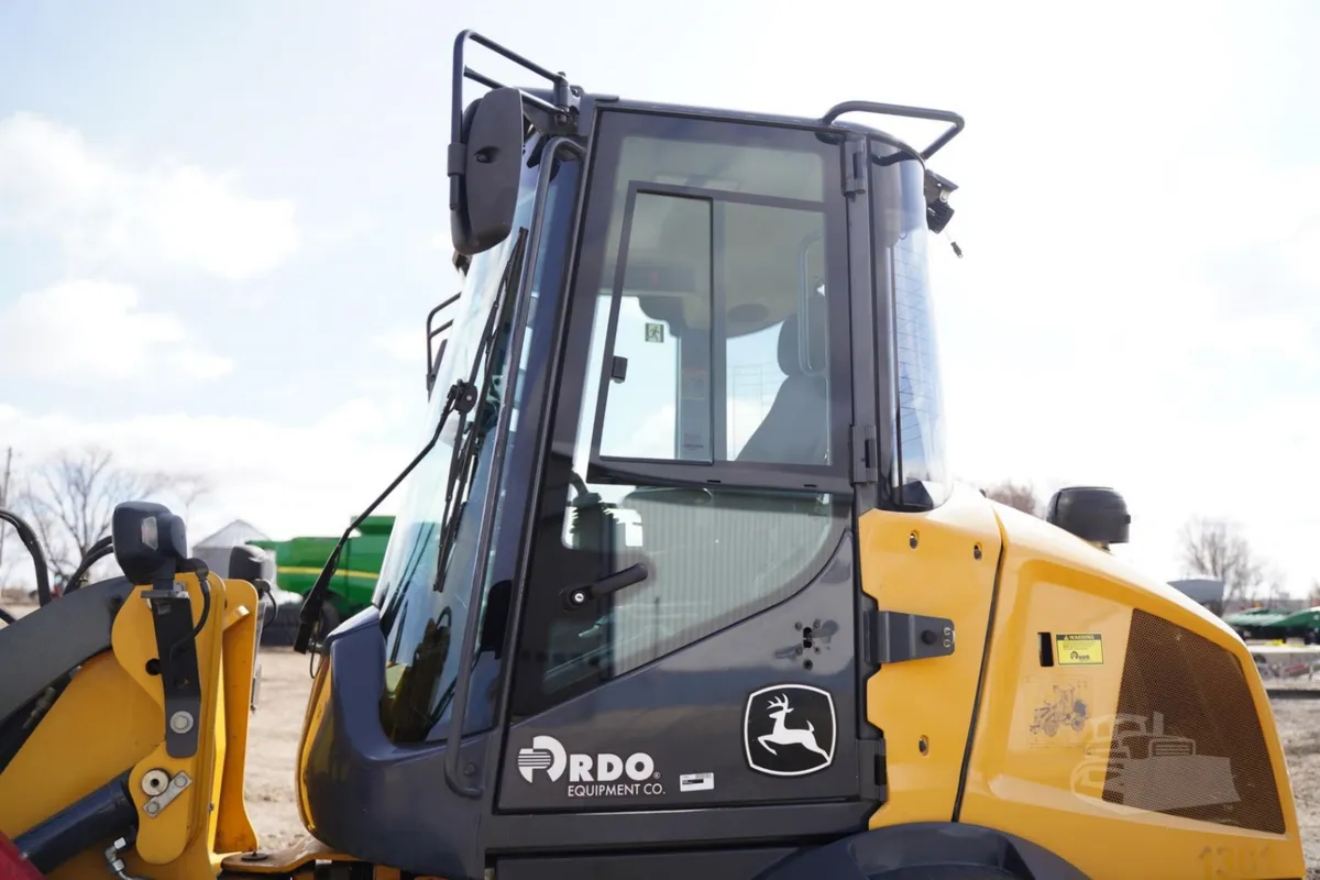 2019 John Deere 244L Wheel Loaders for sale in Riceville, IA - listing photo 10 of 45