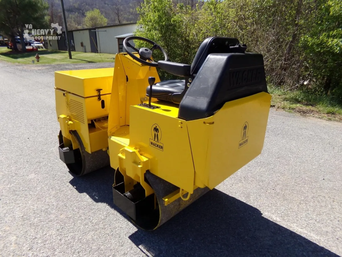 1993 Wacker Neuson RD880V Smooth Drum Rollers for sale in Pearisburg, VA - listing photo 7 of 10