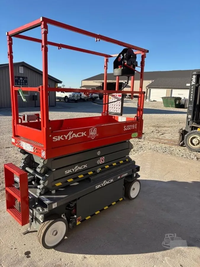 2026 Skyjack SJ3219E Scissor Lift Electric for sale in Mount Ayr, IA - listing photo 3 of 9