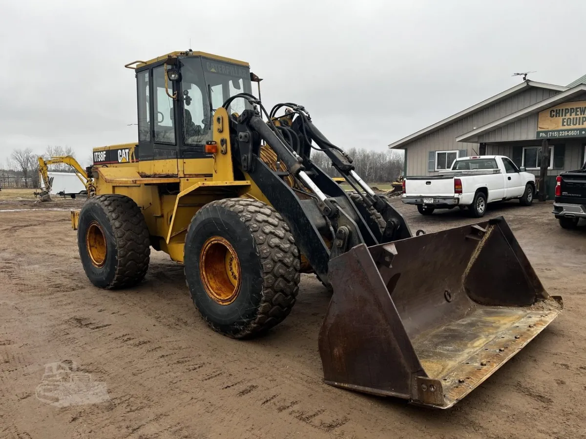 1996 Caterpillar IT38F Wheel Loaders for sale in Holcombe, WI - listing photo 7 of 10