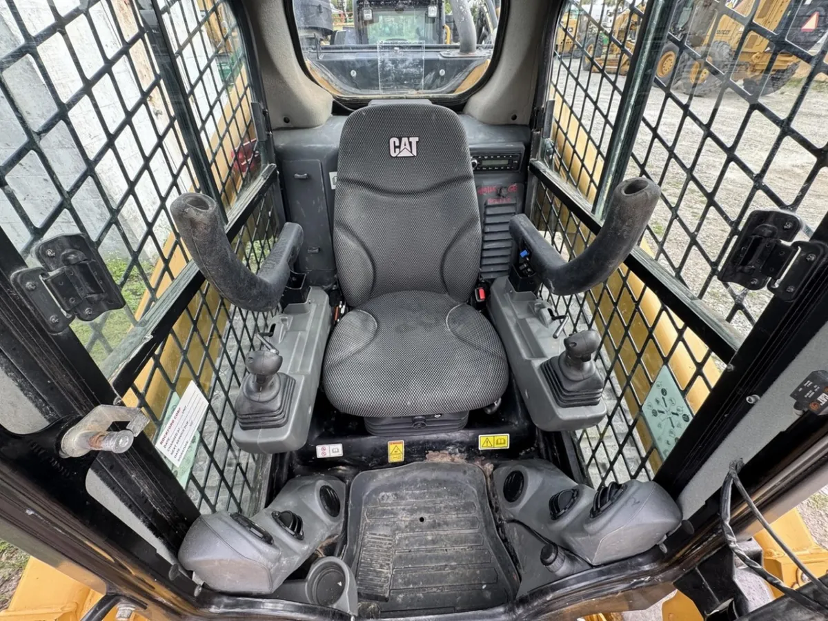 2022 Caterpillar 299D3 Track Loaders for sale in Mulberry, FL - listing photo 9 of 10