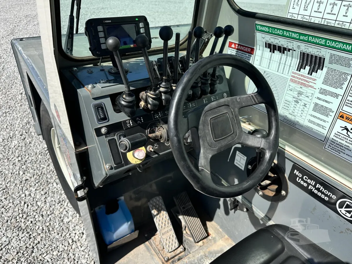 2016 Grove YB4409-2 Cranes Mobile for sale in Wellman, IA - listing photo 17 of 28