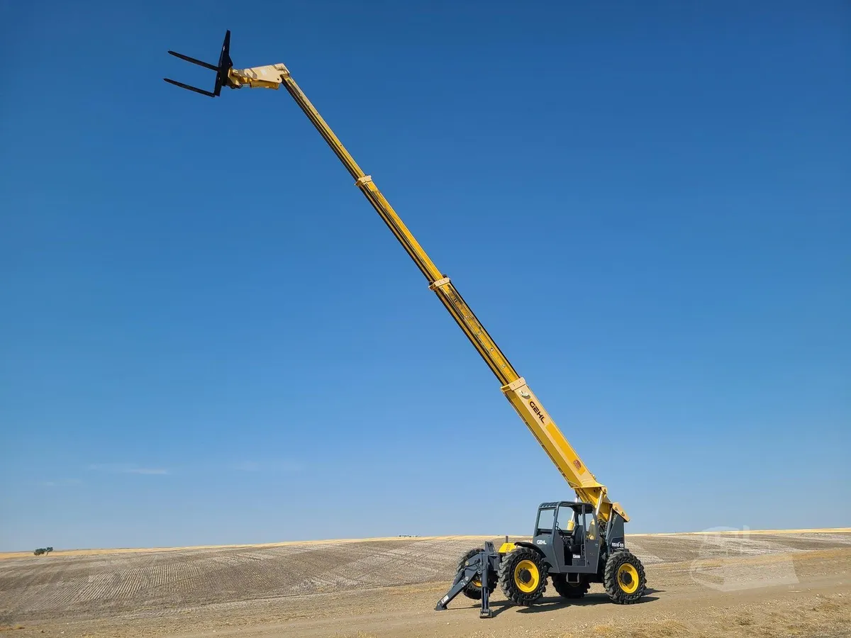 2019 Gehl RS10-55 MARK 74 Telehandler Telescopic Forklift for sale in Loma, MT - listing photo 6 of 10