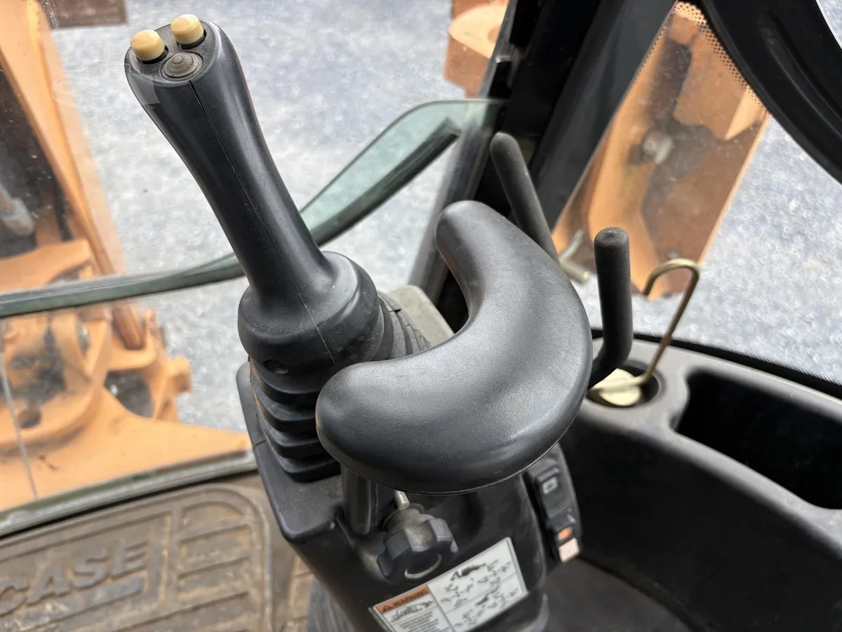 2012 CASE 580 Super N Backhoe Loaders for sale in Linville, VA - listing photo 9 of 10