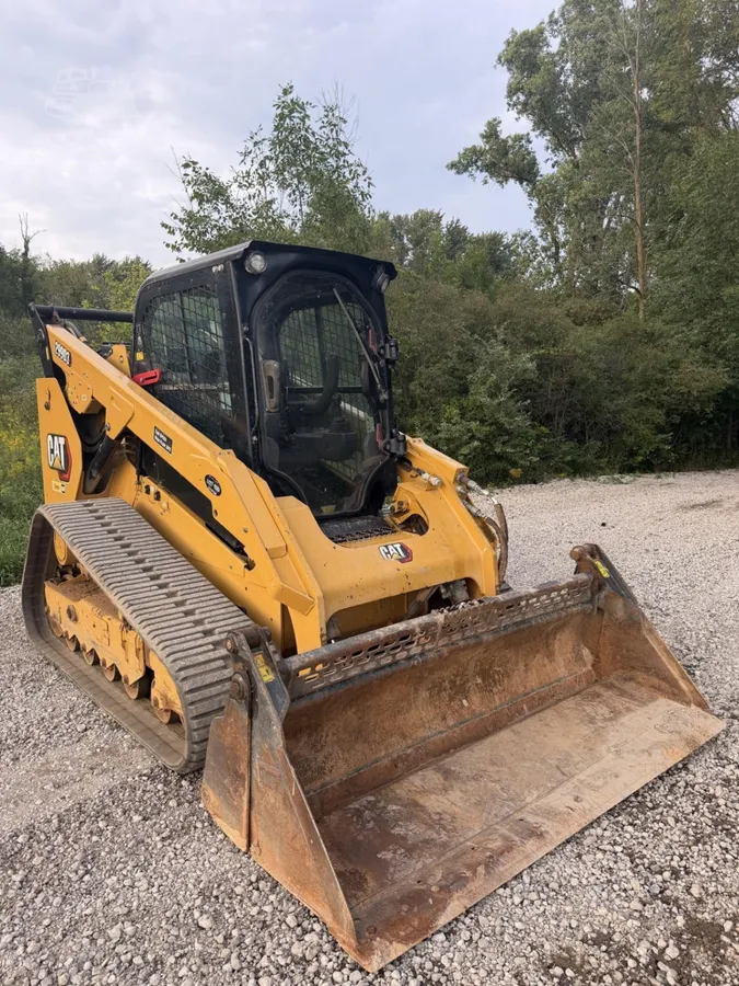 2022 Caterpillar 299D3 Track Loaders for sale in Eagle, MI - listing photo 3 of 10