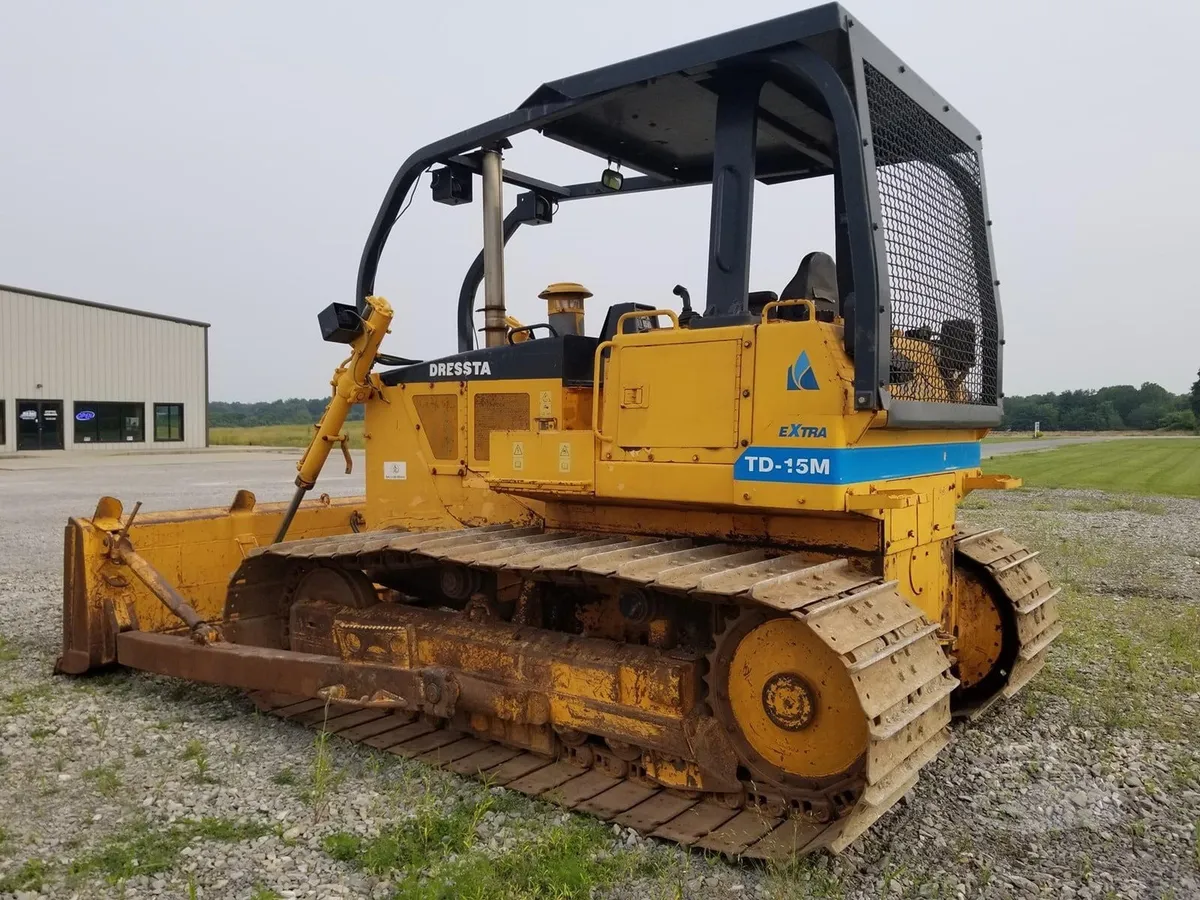 2007 DRESSTA TD15M EXTRA Dozers for sale in Benton, IL - listing photo 2 of 8