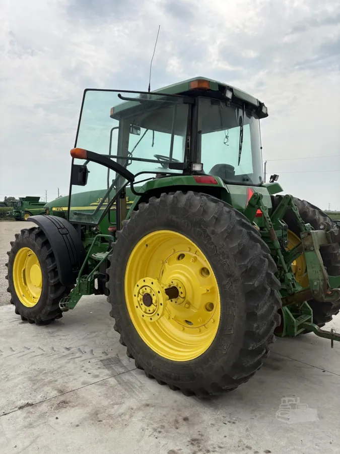 2001 John Deere 8310 Field Tractors Power for sale in Buffalo Center, IA - listing photo 3 of 12
