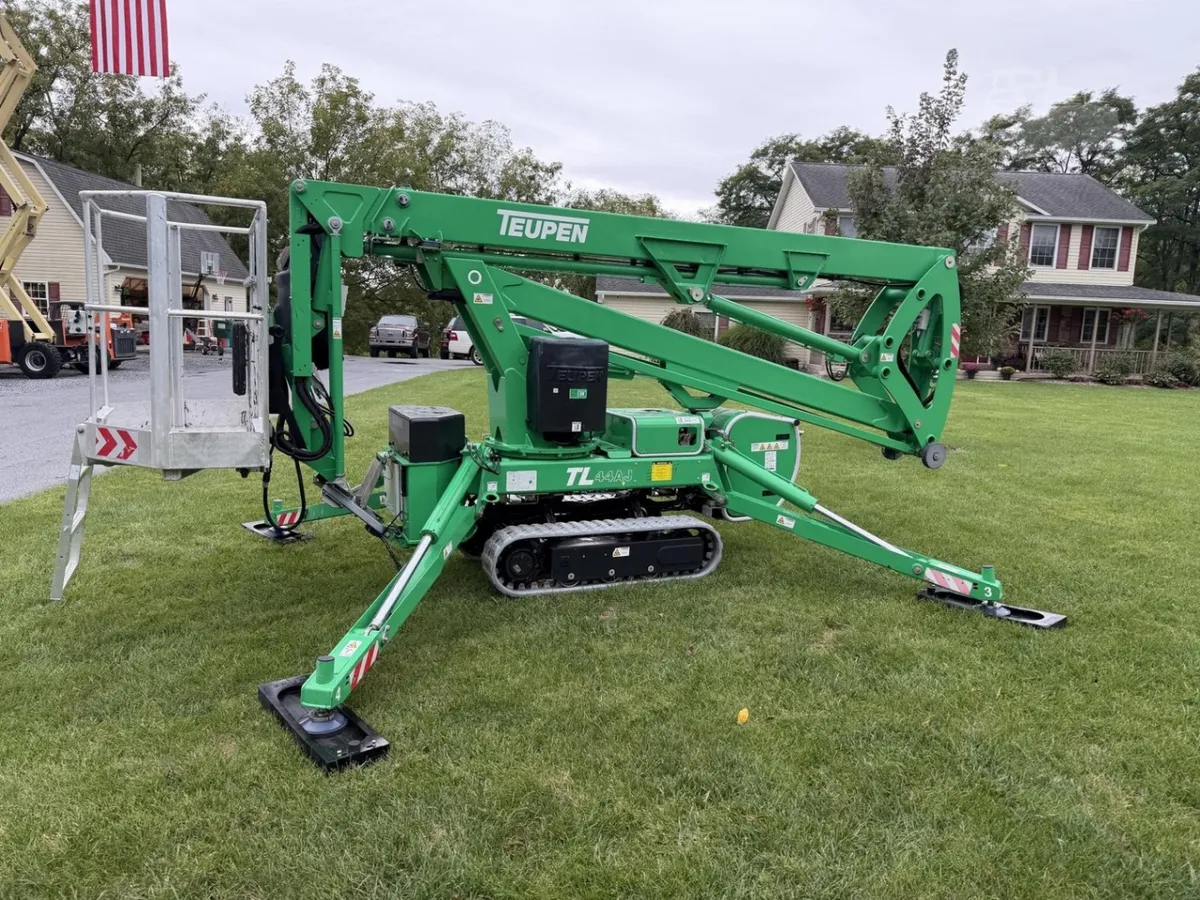 2018 Teupen TL44AJ Articulating Boom Lift Knuckle for sale in Annville, PA - listing photo 5 of 10