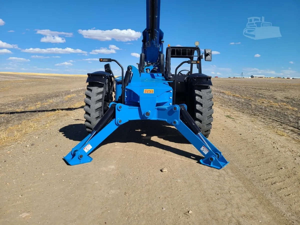 2019 Genie genie-gth-1056 Telehandler Telescopic Forklift for sale in Loma, MT - listing photo 6 of 10