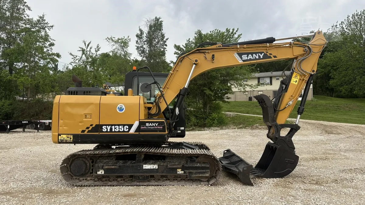 2022 SANY SY135C Excavators for sale in Barnhart, MO - listing photo 3 of 8