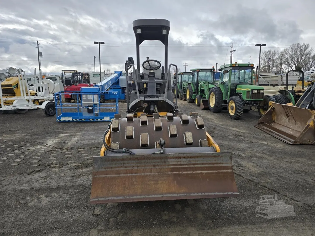 2017 Volvo SD45B Padfoot Trench Compaction for sale in Filer, ID - listing photo 3 of 10