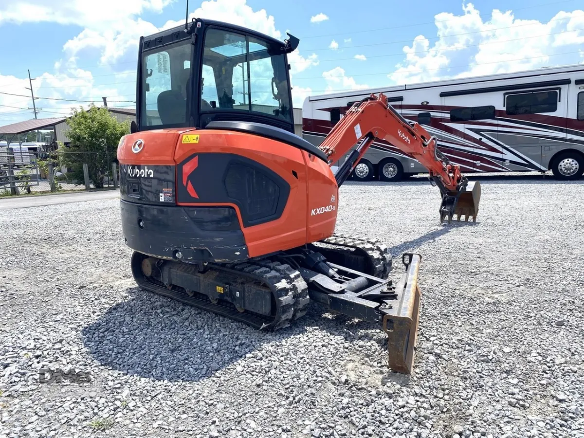 2025 Kubota KX040-5 Excavators for sale in Johnson City, TN - listing photo 4 of 10