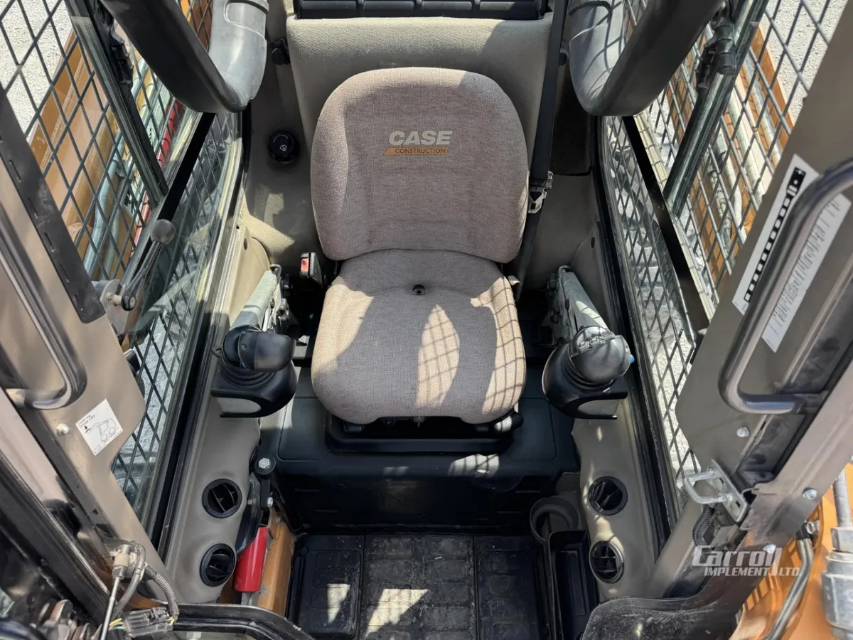2014 CASE SR220 Skid Steer Loaders for sale in Lu Verne, IA - listing photo 20 of 21