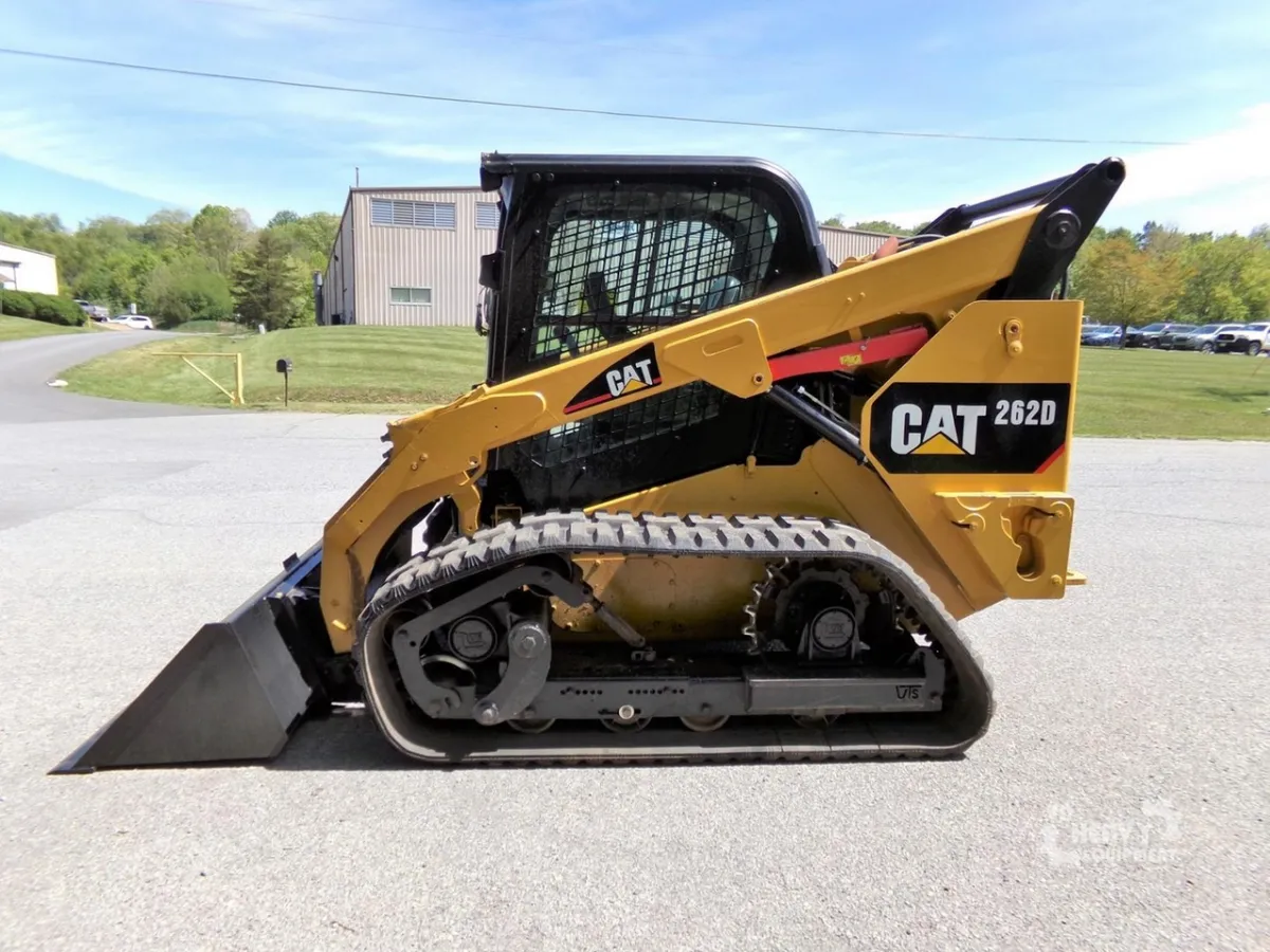 2017 Caterpillar 262D Skid Steer Loaders for sale in Pearisburg, VA - listing photo 4 of 10