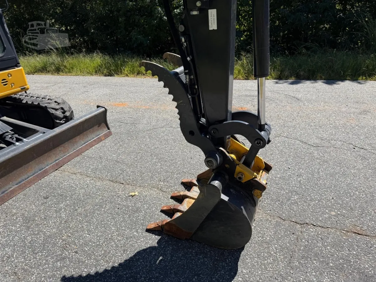 2022 John Deere 35G Excavators for sale in Pleasant Garden, NC - listing photo 5 of 9
