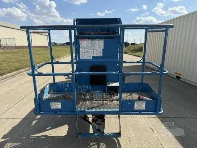2015 Genie Z45/25DC Articulating Boom Lift Knuckle for sale in Newton, IL - listing photo 4 of 8