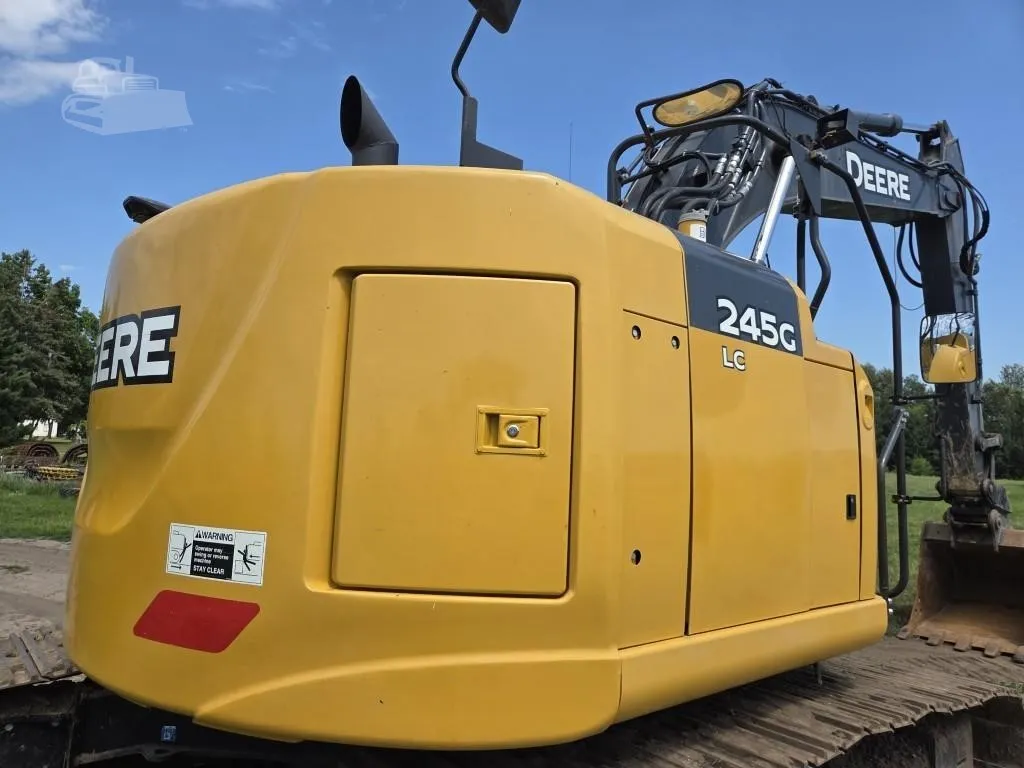 2019 John Deere 245G LC Excavators for sale in Henning, MN - listing photo 4 of 10