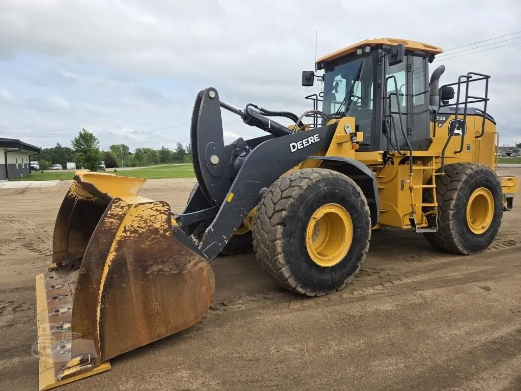 2021 John Deere 724 P-Tier Wheel Loaders for sale in Henning, MN - listing photo 2 of 10