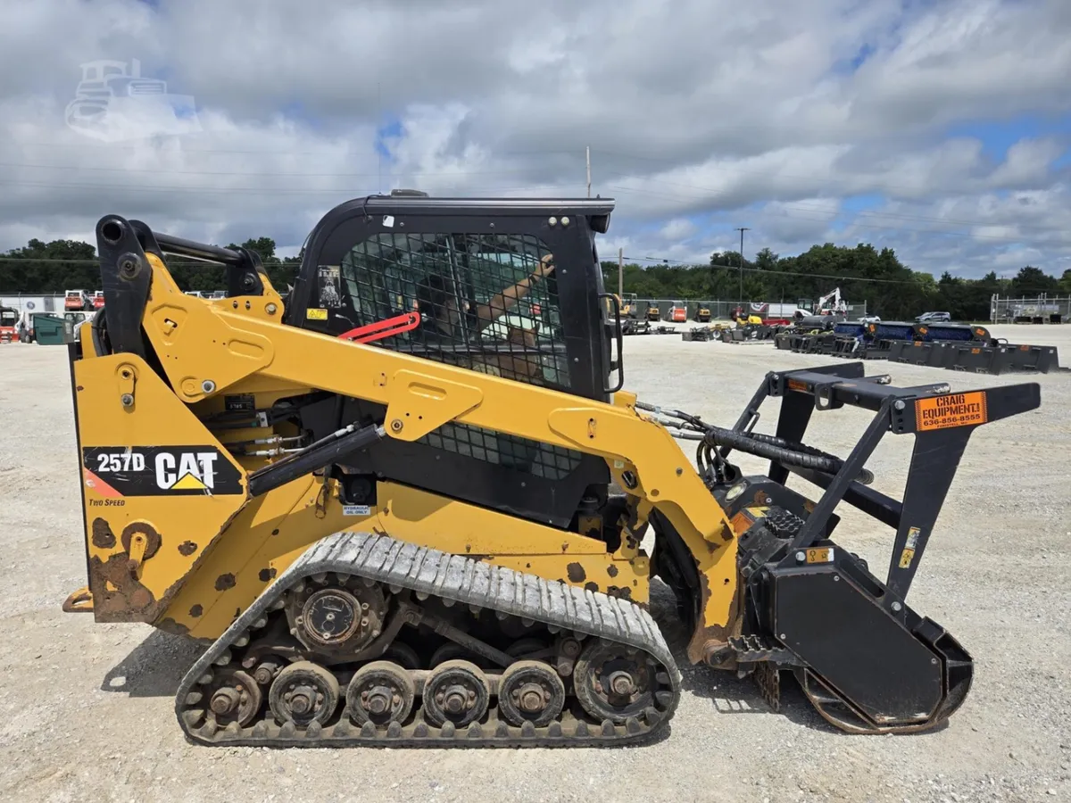 2015 Caterpillar 257D Track Loaders for sale in Wright City, MO - listing photo 7 of 8