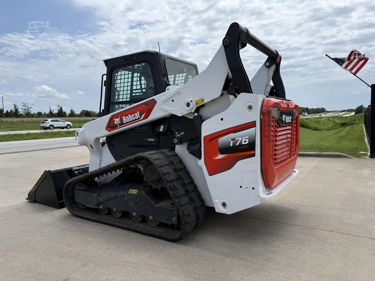 2021 Bobcat T76 Track Loaders for sale in Strafford, MO - listing photo 3 of 10