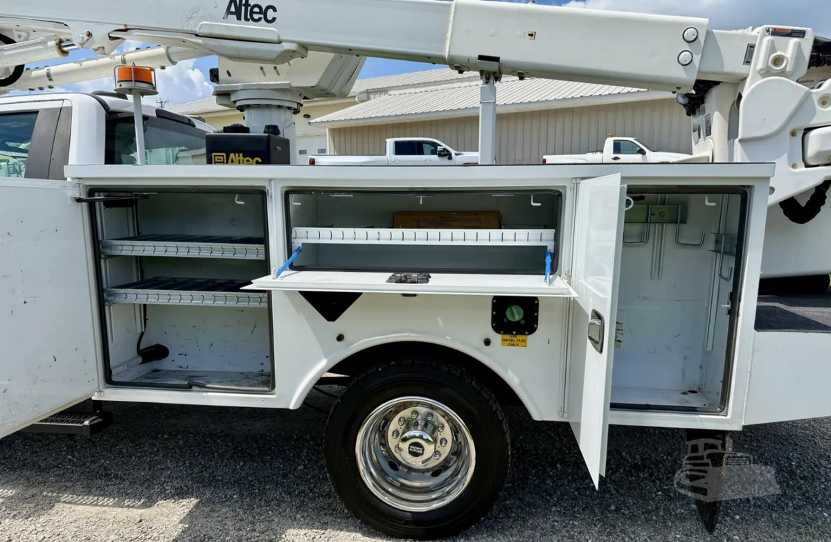 2021 Altec AT40G Service Mechanics Truck Crane for sale in Knoxville, IA - listing photo 15 of 41