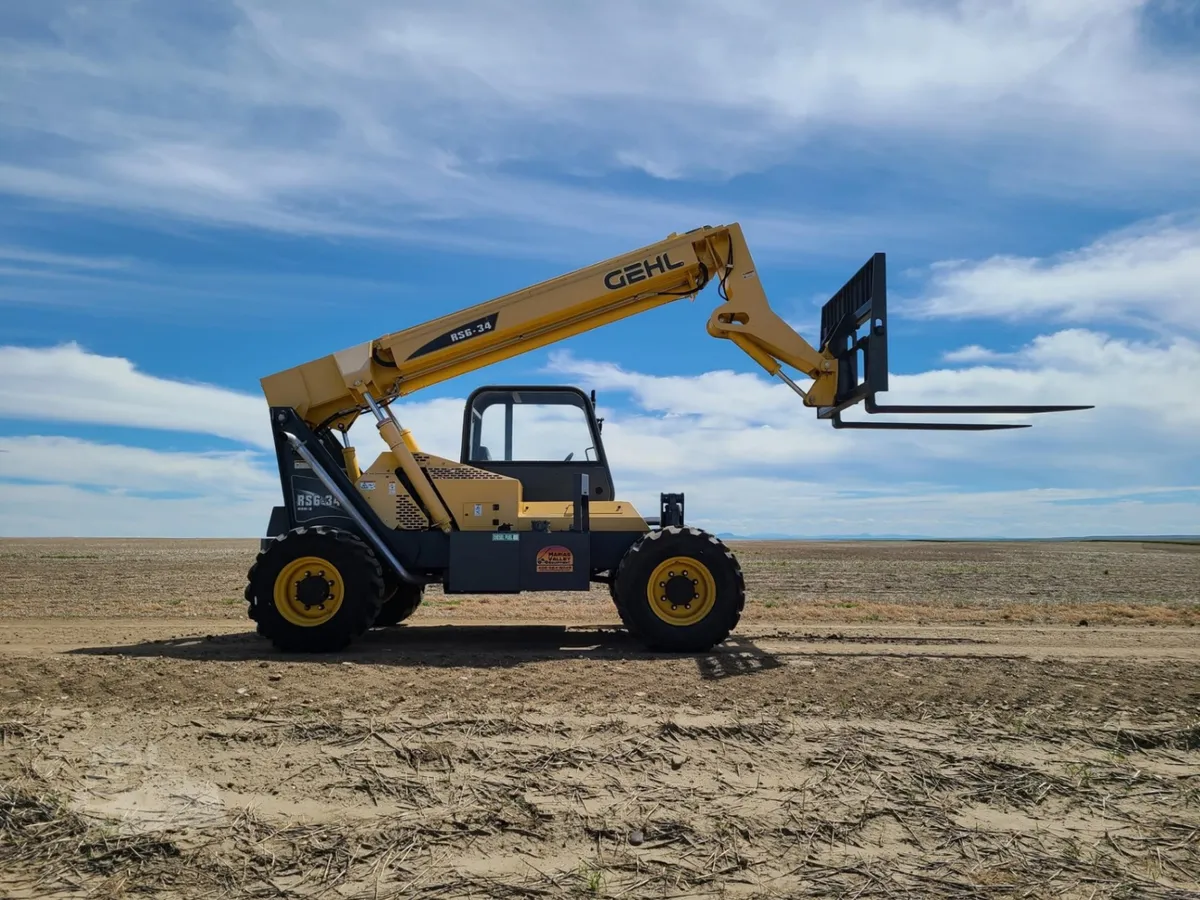 2018 Gehl RS6-34 Telehandler Telescopic Forklift for sale in Loma, MT - listing photo 2 of 10