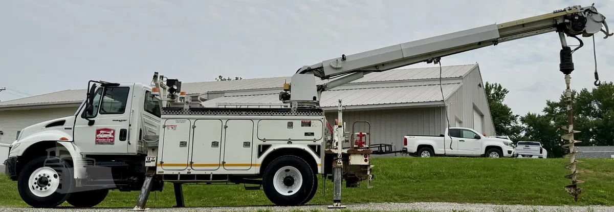 2010 Altec DL45BR Service Mechanics Truck Crane for sale in Knoxville, IA - listing photo 33 of 47