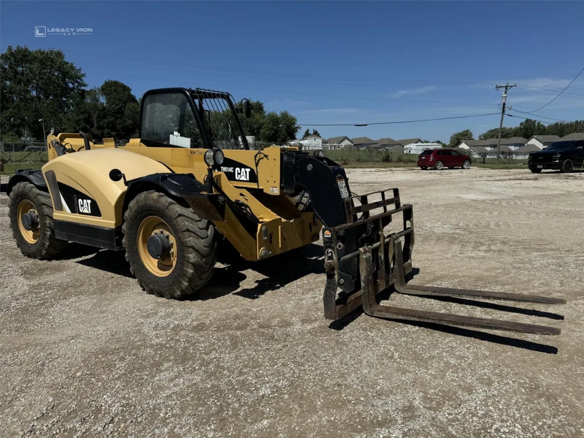 2015 Caterpillar TH514C Telehandlers Forklifts for sale in Grain Valley, MO - listing photo 5 of 8