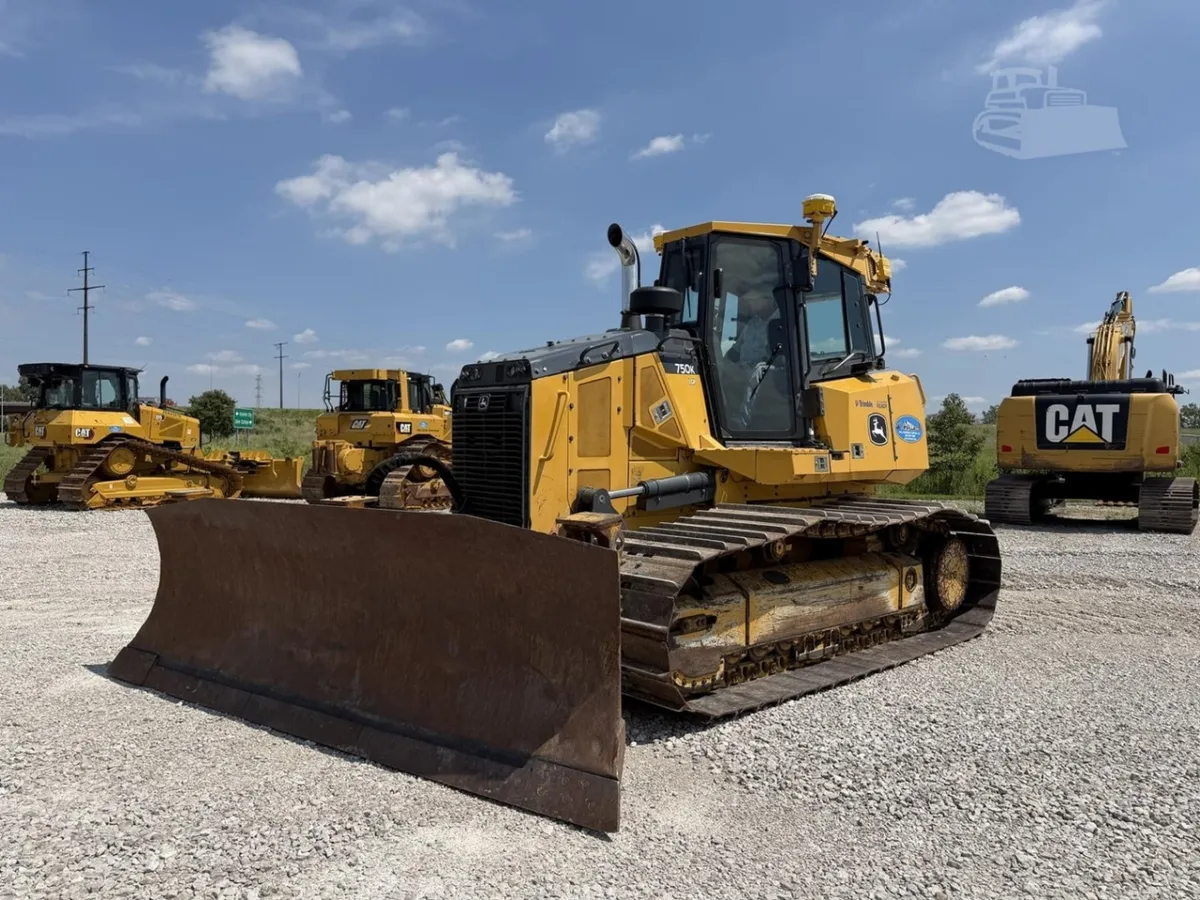 2015 John Deere 750K LGP Dozers for sale in Pontoon Beach, IL - listing photo 2 of 8