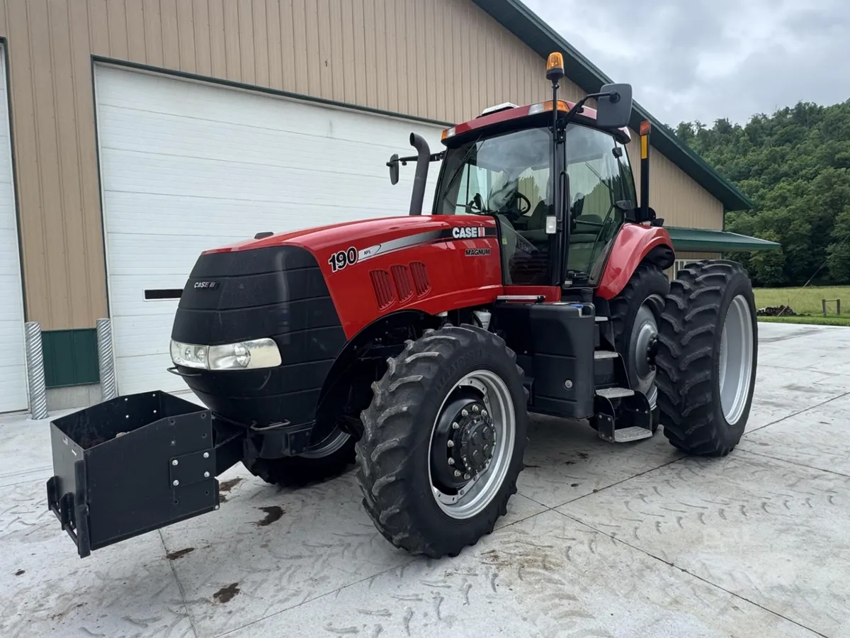 2011 Case IH Magnum 190 Field Tractors Power for sale in Lansing, IA - listing photo 2 of 18