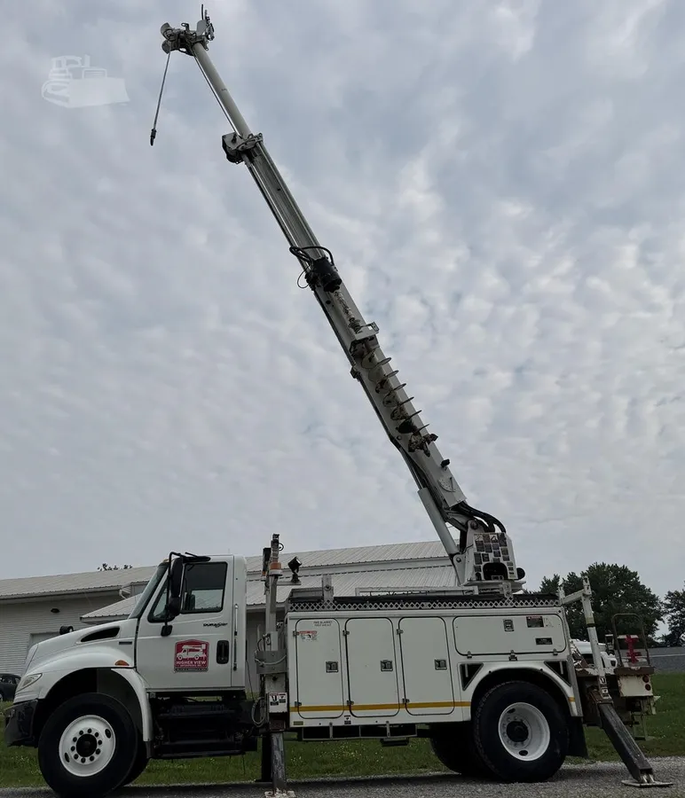 2010 Altec DL45BR Service Mechanics Truck Crane for sale in Knoxville, IA - listing photo 27 of 47