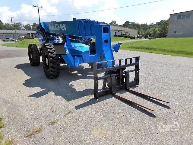 2013 Genie genie-gth-1056 Telehandler Telescopic Forklift for sale in Pearisburg, VA - listing photo 3 of 10