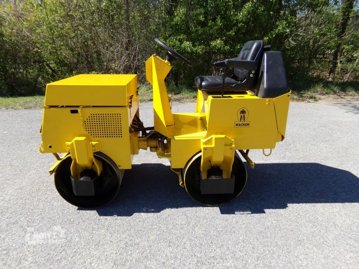 1993 Wacker Neuson RD880V Smooth Drum Rollers for sale in Pearisburg, VA - listing photo 4 of 10