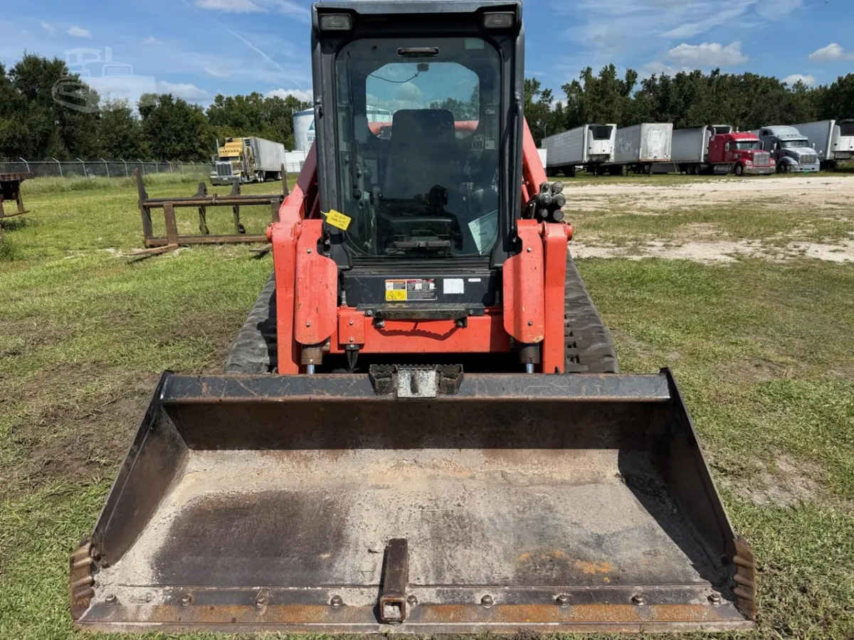 2021 Kubota SVL97-2 Track Loaders for sale in Plant City, FL - listing photo 9 of 10