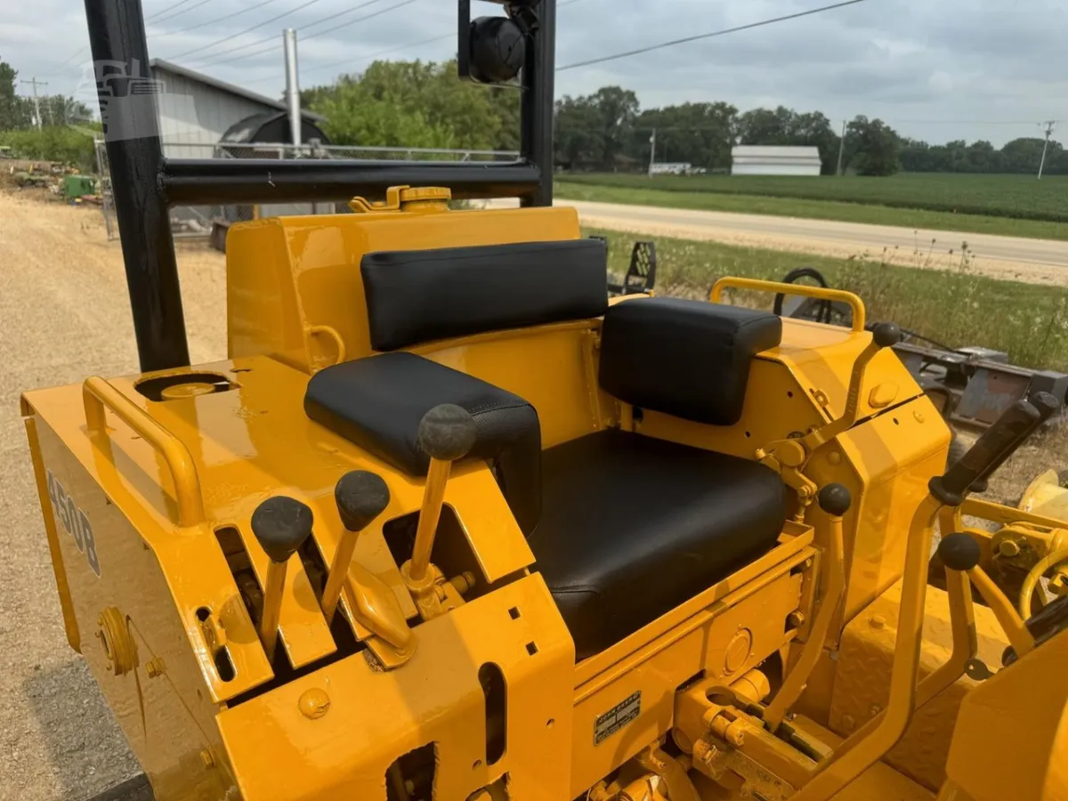 1974 John Deere 450B Dozers for sale in Amboy, IL - listing photo 6 of 8