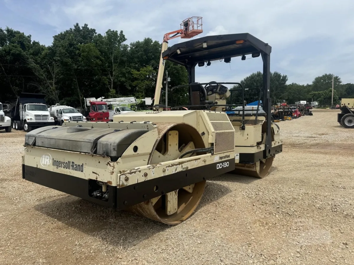 2001 Ingersoll Rand DD130 Smooth Drum Rollers for sale in Strafford, MO - listing photo 5 of 10