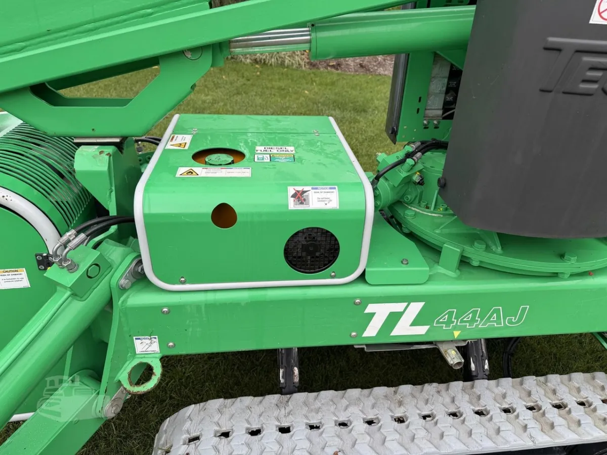 2018 Teupen TL44AJ Articulating Boom Lift Knuckle for sale in Annville, PA - listing photo 8 of 10