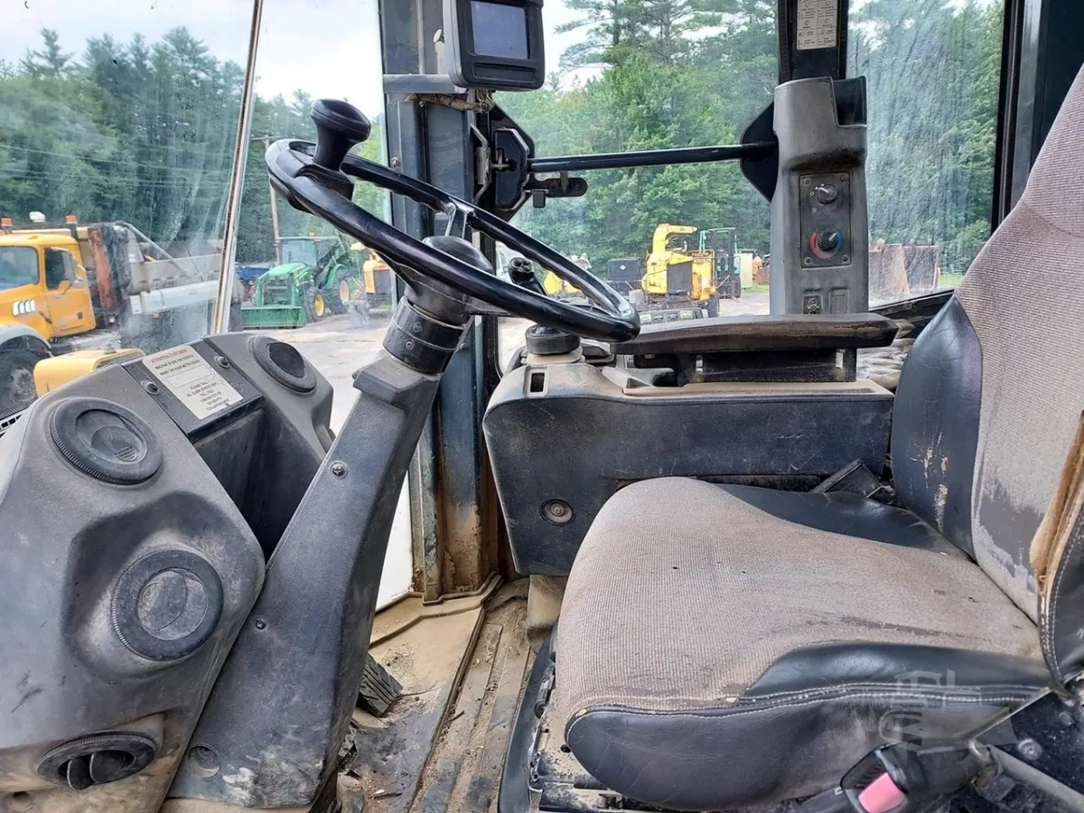 2009 John Deere 644K Wheel Loaders for sale in Lebanon, ME - listing photo 9 of 10