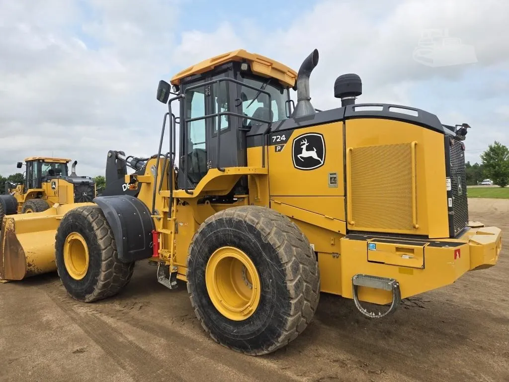 2021 John Deere 724 P-Tier Wheel Loaders for sale in Henning, MN - listing photo 3 of 10