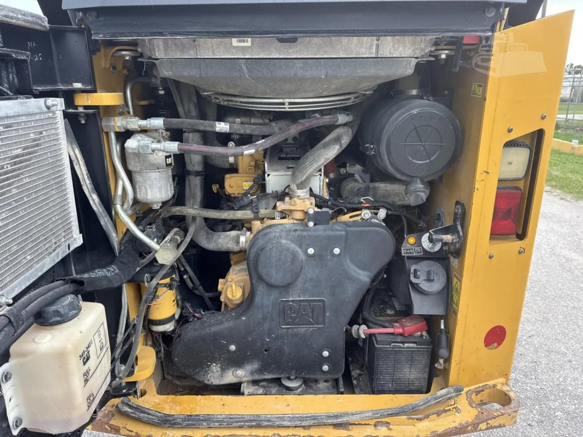 2022 Caterpillar 299D3 Track Loaders for sale in Mulberry, FL - listing photo 8 of 10