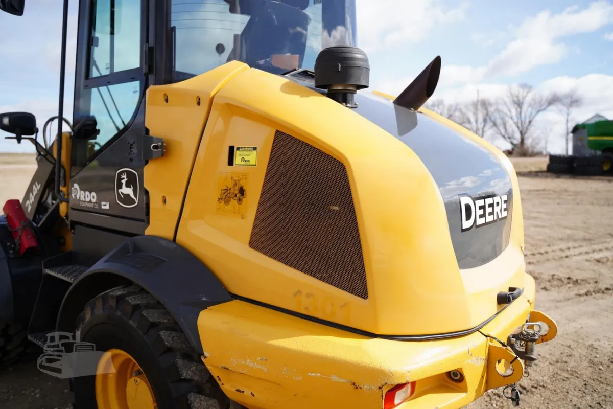 2019 John Deere 244L Wheel Loaders for sale in Riceville, IA - listing photo 32 of 45