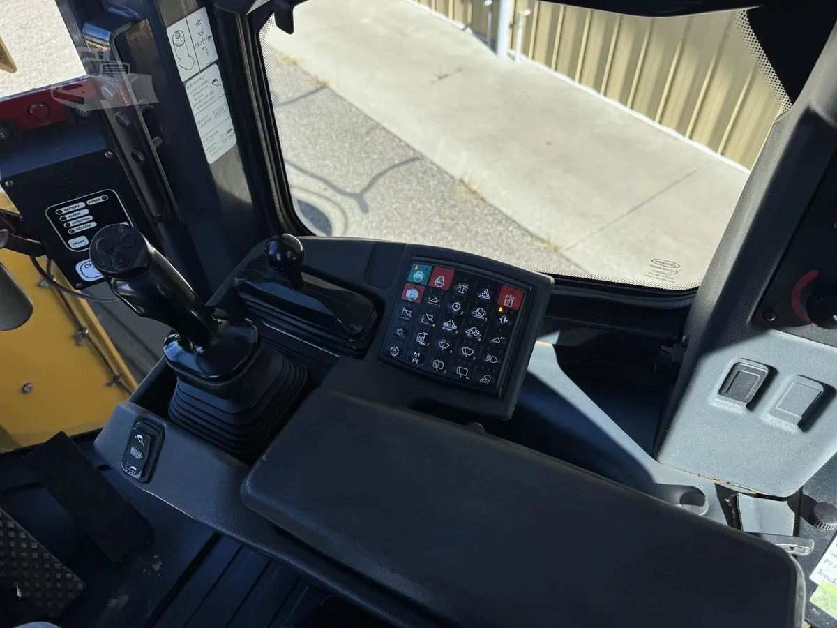 2013 John Deere 644K Wheel Loaders for sale in Allegan, MI - listing photo 7 of 10