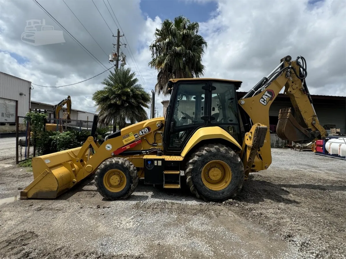 2021 Caterpillar 420 Backhoe Loaders for sale in Hidalgo, TX - listing photo 2 of 11