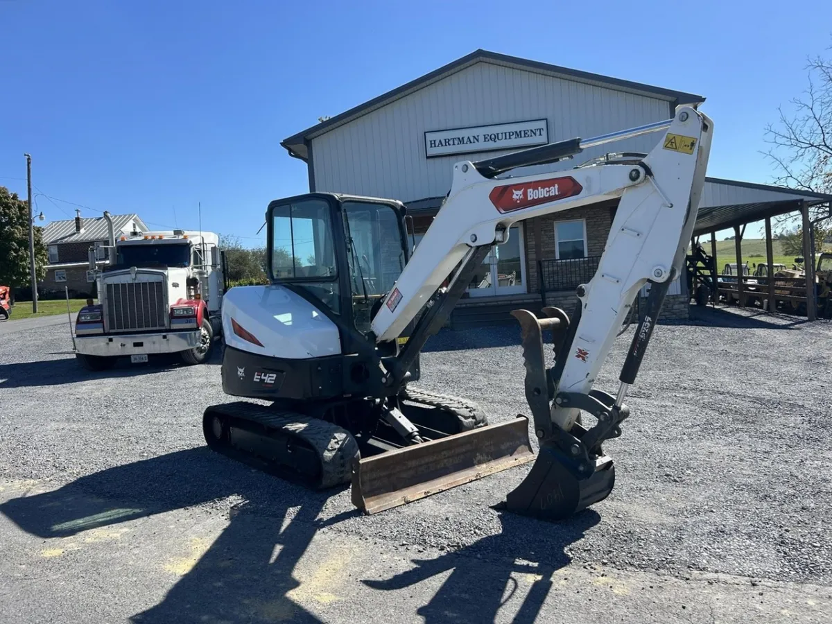 2022 Bobcat E42R2 Excavators for sale in Linville, VA - listing photo 2 of 5
