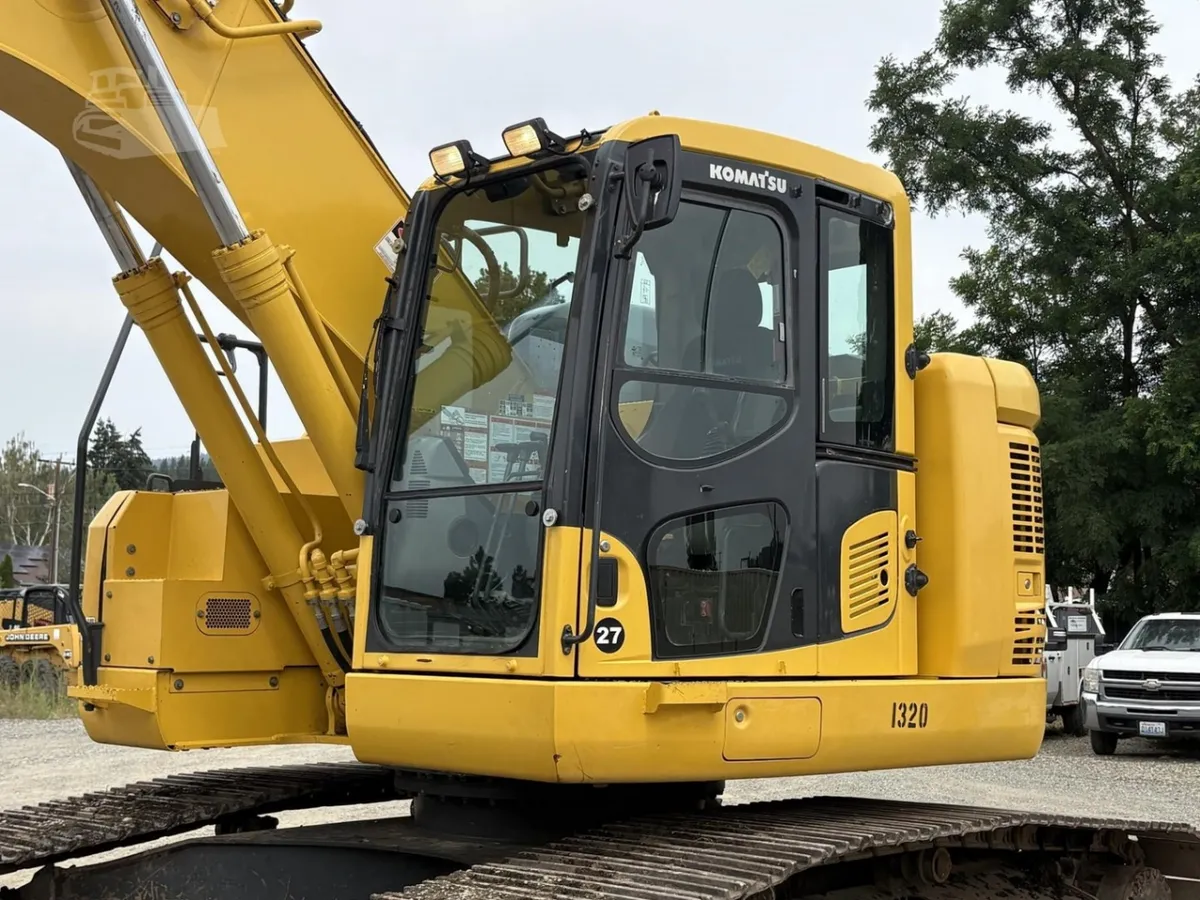 2020 Komatsu PC238USLC-11 Excavators for sale in Cle Elum, WA - listing photo 6 of 10