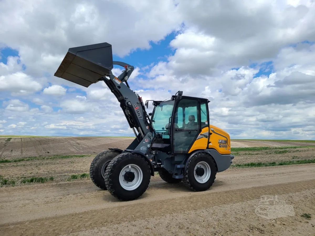 2021 Giant G5000 Wheel Loaders for sale in Loma, MT - listing photo 5 of 10