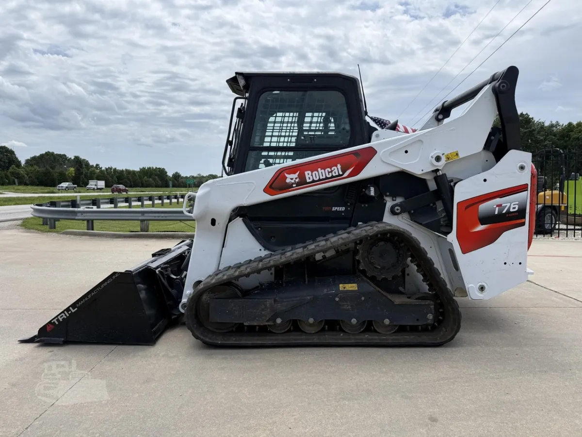 2021 Bobcat T76 Track Loaders for sale in Strafford, MO - listing photo 2 of 10
